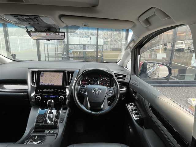 トヨタ アルファード S Cパッケージ 千葉県 2020(令2)年 4.1万km ブラック Tコネクトナビ/(フルセグTV Bluetooth AppleCarPlay Androidauto)/バックカメラ/衝突被害軽減システム/車線逸脱警報/追従クルーズコントロール/フリップダウンモニター/ダブルサンルーフ/レザーシート/両側パワースライドドア/デジタルインナーミラー/シーケンシャルウィンカー/置くだけ充電/コーナーセンサー前後/AC100V/横滑り防止装置/ビルトインETC/ドライブレコーダー/LEDヘッドライト/フォグランプ/オートライト/ウィンカーミラー/電動格納ミラー/純正18インチAW/シートヒーター/エアシート/シートリフター/ステアリングヒーター/プッシュスタート/スマートキー/フロアマット/ドアバイザー/スペアキー/取扱説明書/保証書
