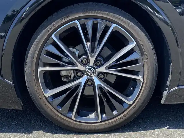 トヨタ プリウス Z 福岡県 2023(令5)年 1.8万km アティチュードブラックマイカ ・ワンオーナー/・Plugin Hybrid/・純正12.3インチSDナビ/Apple Car Play/Android Auto/フルセグTV/BT/USB/・パノラミックビューモニター/・AC100V端子/・モデリスタエアロ（フロント・サイド・リア）/・Toyota Safety Sense/ープリクラッシュセーフティ/ーレーントレーシングアシスト/ーレーンデパーチャーアラート/ープロアクティブドライビングアシスト/ーフロントクロストラフィックアラート/ーロードサインアシスト/ーレーダークルーズコントロール/・BSM/・パワーバックドア/・ブラックレザーシート/・D席パワーシート/メモリーシート/・前席シートヒーター/ベンチレーション/・ステアリングヒーター/・ビルトインETC2.0/・ワイヤレス充電/・LED AUTOヘッドライト/・AUTO ハイビーム/・純正19インチAW/・スマートキー/・ドアバイザー/・保証書/取扱説明書/・スペアキー