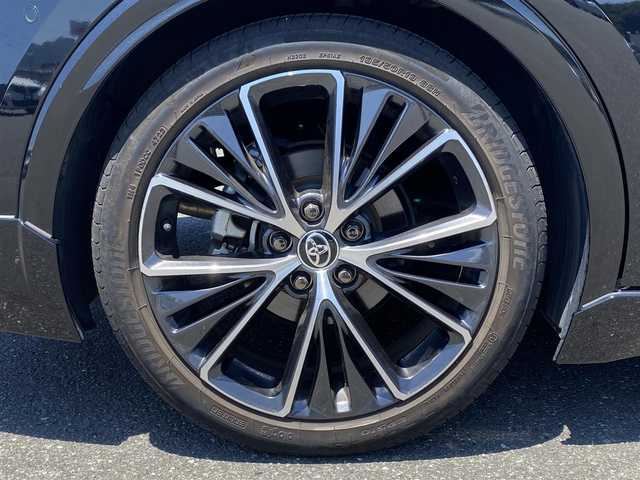 トヨタ プリウス Z 福岡県 2023(令5)年 1.8万km アティチュードブラックマイカ ・ワンオーナー/・Plugin Hybrid/・純正12.3インチSDナビ/Apple Car Play/Android Auto/フルセグTV/BT/USB/・パノラミックビューモニター/・AC100V端子/・モデリスタエアロ（フロント・サイド・リア）/・Toyota Safety Sense/ープリクラッシュセーフティ/ーレーントレーシングアシスト/ーレーンデパーチャーアラート/ープロアクティブドライビングアシスト/ーフロントクロストラフィックアラート/ーロードサインアシスト/ーレーダークルーズコントロール/・BSM/・パワーバックドア/・ブラックレザーシート/・D席パワーシート/メモリーシート/・前席シートヒーター/ベンチレーション/・ステアリングヒーター/・ビルトインETC2.0/・ワイヤレス充電/・LED AUTOヘッドライト/・AUTO ハイビーム/・純正19インチAW/・スマートキー/・ドアバイザー/・保証書/取扱説明書/・スペアキー