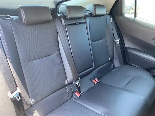 トヨタ プリウス Z 福岡県 2023(令5)年 1.8万km アティチュードブラックマイカ ・ワンオーナー/・Plugin Hybrid/・純正12.3インチSDナビ/Apple Car Play/Android Auto/フルセグTV/BT/USB/・パノラミックビューモニター/・AC100V端子/・モデリスタエアロ（フロント・サイド・リア）/・Toyota Safety Sense/ープリクラッシュセーフティ/ーレーントレーシングアシスト/ーレーンデパーチャーアラート/ープロアクティブドライビングアシスト/ーフロントクロストラフィックアラート/ーロードサインアシスト/ーレーダークルーズコントロール/・BSM/・パワーバックドア/・ブラックレザーシート/・D席パワーシート/メモリーシート/・前席シートヒーター/ベンチレーション/・ステアリングヒーター/・ビルトインETC2.0/・ワイヤレス充電/・LED AUTOヘッドライト/・AUTO ハイビーム/・純正19インチAW/・スマートキー/・ドアバイザー/・保証書/取扱説明書/・スペアキー