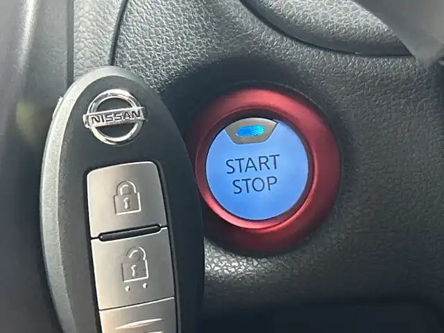日産 ノート e－パワー ニスモ 愛知県 2019(平31)年 4万km ブリリアントホワイトパール 禁煙車/純正7インチナビ/（CD/DVD/Bluetooth/フルセグTV/SD）/全方位カメラ/衝突軽減ブレーキ/レーンキープアシスト/前後コーナーセンサー/ETC/ドライブレコーダー/インテリジェントルームミラー/純正16インチアルミホイール/スマートキー/プッシュスタート/純正フロアマット/LEDヘッドライト/フロント/リアフォグランプ/横滑り防止装置/電動格納ミラー