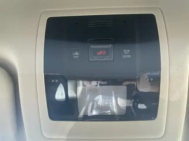 レクサス ＮＸ 300h バージョンL 熊本県 2019(令1)年 8万km ソニッククォーツ ワンオーナー/純正ナビ/・CD/DVD/BT/SD/AUX/USB/・フルセグTV/・全周囲カメラ/レクサスセーフティシステム/・レーントレーシングアシスト/・プリクラッシュセーフティ/・パーキングサポートブレーキ/・ロードサインアシスト/・先行車発進お知らせ/・ヘッドアップディスプレイ/・ブラインドスポットモニター/・オートハイビーム/・レーダークルーズコントロール/パワーバックドア/革巻きステアリング/ステアリングスイッチ/パドルシフト/ステアリングヒーター/前席パワーシート/D席メモリ付き/前席シートヒーター/クーラー/横滑り防止装置/前後ドライブレコーダー/電動パーキングブレーキ/オートホールドブレーキ/ETC2.0/純正フロアマット/純正アルミホイール/ドアバイザー/スペアキー/カードキー