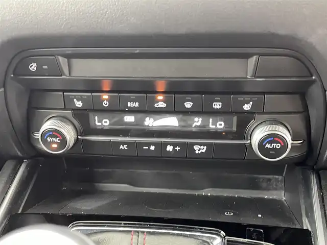 マツダ ＣＸ－８ XD ブラックトーンエディション 熊本県 2023(令5)年 2.9万km プラチナクォーツメタリック 純正ナビ（ＡｐｐｌＣａｒＰｌａｙ・ＡｎｄｒｏｉｄＡｕｔｏ・ＢＴ・フルセグ・ＵＳＢ）/全周囲カメラ　/社外前後ドライブレコーダー（ZDR016）　/ＥＴＣ　/レーダークルーズコントロール　/衝突軽減ブレーキ/レーンキープアシスト/ブラインドスポットモニター/ドライバーアテンションアラート/横滑り防止/アイドリングストップ/前後クリアランスソナー　/前席2列目シートヒーター/前席パワーシート/置くだけ充電/ハーフレザーシート/純正フロアマット/純正19インチAW/オートライト/LEDヘッドライト/スマートキー/プッシュスタート/保証書/取扱説明書