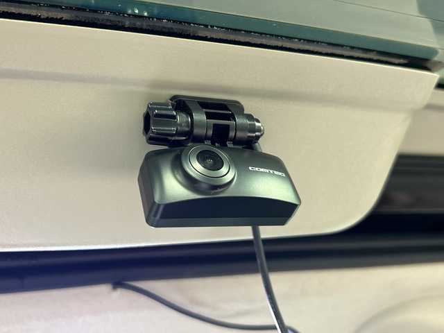 日産 セレナ e－パワー ハイウェイスター G 神奈川県 2020(令2)年 3.1万km インペリアルアンバーP 社外７型メモリーナビゲーション【MDV-M906HDW】/フルセグ　SD　CD DVD　Bluetooth　AUX　USB　iPod　SMARTUSEN/アラウンドビューモニター/インテリジェントルームミラー/パーキングアシスト/両側電動スライドドア/先進安全装備/プロパイロット/レーダークルーズコントロール/エマージェンシーブレーキ/前方衝突予測警報/車線逸脱防止支援システム/踏み間違い防止アシスト/後側方衝突防止支援システム/後側方車両検知警報/後退時車両検知警報/標識認識機能/ふらつき警報/クロストラフィックアラート/前後ソナー/社外空気圧監視システム/DRIVEMODE/ブラウン内装/合皮シート/２列目３列目シートバックテーブル/USB電源ソケット/革巻きステアリング/社外前後ドライブレコーダー/純正ビルトインETC/電動パーキングブレーキ/オートブレーキホールド/プッシュスタート/インテリジェントキー/アダブティブLEDヘッドランプ/LEDフロントフォグランプ/オートライト/純正16インチアルミホイール/社外フロントスポイラー/純正サイド/リアスポイラー/スペアキー