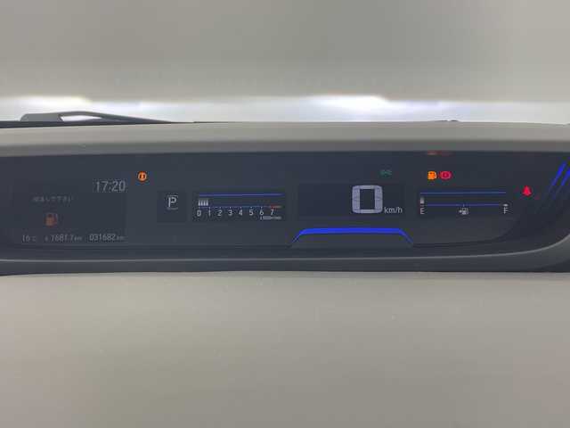 ホンダ フリード G ホンダセンシング 大阪府 2022(令4)年 3.2万km ミッドナイトブルービームM Honda SENSING/・衝突軽減ブレーキ/・車線維持システム/・アダプティブ・クルーズ・コントロール/・トラフィックジャムアシスト/・路外逸脱抑制機能/・後方誤発進抑制機能/純正ナビ/　CD/BT/バック・サイドカメラ/両側パワースライドドア/LEDオートライト/ハーフレザーシート/前席シートヒーター/純正15インチアルミホイール/後方コーナーセンサー/スマートキー/ビルトインETC/ステアリングスイッチ/革巻きステアリング/アイドリングストップ/電動格納ウィンカーミラー/純正フロアマット/後席サンシェード/ISOFIX