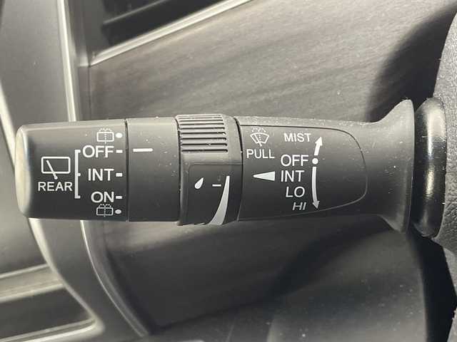 ホンダ フリード G ホンダセンシング 大阪府 2022(令4)年 3.2万km ミッドナイトブルービームM Honda SENSING/・衝突軽減ブレーキ/・車線維持システム/・アダプティブ・クルーズ・コントロール/・トラフィックジャムアシスト/・路外逸脱抑制機能/・後方誤発進抑制機能/純正ナビ/　CD/BT/バック・サイドカメラ/両側パワースライドドア/LEDオートライト/ハーフレザーシート/前席シートヒーター/純正15インチアルミホイール/後方コーナーセンサー/スマートキー/ビルトインETC/ステアリングスイッチ/革巻きステアリング/アイドリングストップ/電動格納ウィンカーミラー/純正フロアマット/後席サンシェード/ISOFIX