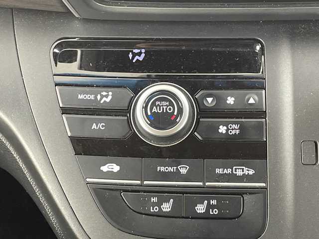 ホンダ フリード G ホンダセンシング 大阪府 2022(令4)年 3.2万km ミッドナイトブルービームM Honda SENSING/・衝突軽減ブレーキ/・車線維持システム/・アダプティブ・クルーズ・コントロール/・トラフィックジャムアシスト/・路外逸脱抑制機能/・後方誤発進抑制機能/純正ナビ/　CD/BT/バック・サイドカメラ/両側パワースライドドア/LEDオートライト/ハーフレザーシート/前席シートヒーター/純正15インチアルミホイール/後方コーナーセンサー/スマートキー/ビルトインETC/ステアリングスイッチ/革巻きステアリング/アイドリングストップ/電動格納ウィンカーミラー/純正フロアマット/後席サンシェード/ISOFIX