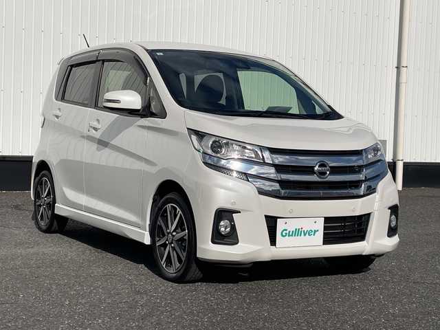 日産 デイズ ハイウェイスターG ターボ 千葉県 2019(平31)年 2.6万km ホワイトパール 純正ナビ/全周囲カメラ/ドライブレコーダー/車線逸脱警報/クルーズコントロール/横滑り防止装置/ETC/アイドリングストップ/LEDヘッドライト/オートライト/ウィンカーミラー/電動格納ミラー/純正15インチAW/シートリフター/プッシュスタート/スマートキー/フロアマット/取扱説明書