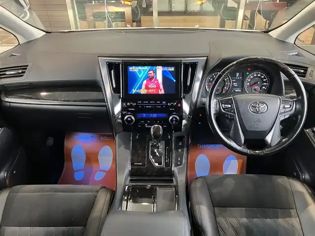 トヨタ ヴェルファイア Z Gエディション 神奈川県 2016(平28)年 8.9万km ホワイトパールクリスタルシャイン JBLサウンドシステム/純正10型ナビ/・AM/FM SD CD BT フルセグTV/レーダークルーズコントロール/nanoeオートエアコン/両側電動スライドドア/パワーバックドア/電動パーキングブレーキ/オートブレーキホールド/アラウンドビューカメラ/ETC/インテリジェントクリアランスソナー/ハーフレザーシート/助手席パワーオットマン/ステアリングヒーター/LEDヘッドライト/LEDイルミネーション/後席サンシェード/自動防眩ミラー