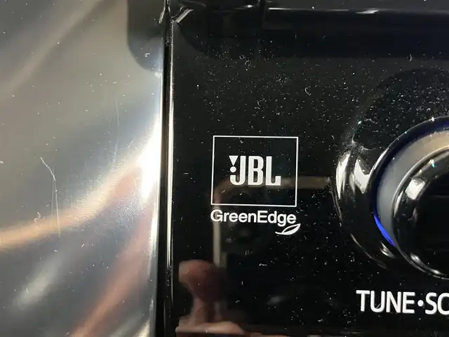 トヨタ ヴェルファイア Z Gエディション 神奈川県 2016(平28)年 8.9万km ホワイトパールクリスタルシャイン JBLサウンドシステム/純正10型ナビ/・AM/FM SD CD BT フルセグTV/レーダークルーズコントロール/nanoeオートエアコン/両側電動スライドドア/パワーバックドア/電動パーキングブレーキ/オートブレーキホールド/アラウンドビューカメラ/ETC/インテリジェントクリアランスソナー/ハーフレザーシート/助手席パワーオットマン/ステアリングヒーター/LEDヘッドライト/LEDイルミネーション/後席サンシェード/自動防眩ミラー