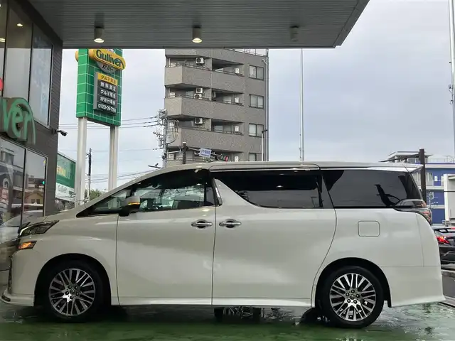 トヨタ ヴェルファイア Z Gエディション 神奈川県 2016(平28)年 8.9万km ホワイトパールクリスタルシャイン JBLサウンドシステム/純正10型ナビ/・AM/FM SD CD BT フルセグTV/レーダークルーズコントロール/nanoeオートエアコン/両側電動スライドドア/パワーバックドア/電動パーキングブレーキ/オートブレーキホールド/アラウンドビューカメラ/ETC/インテリジェントクリアランスソナー/ハーフレザーシート/助手席パワーオットマン/ステアリングヒーター/LEDヘッドライト/LEDイルミネーション/後席サンシェード/自動防眩ミラー