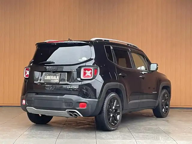 クライスラー・ジープ ジープ レネゲード リミテッド 愛知県 2018(平30)年 4.4万km 黒 ＡＣＣ/黒革シート/ナビ/バックカメラ/ＥＴＣ/ステアリングヒーター/パワーシート/シートヒーター/コーナーセンサー/ＥＴＣ/レーンアシスト