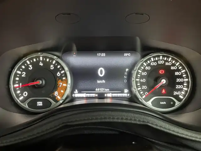 クライスラー・ジープ ジープ レネゲード リミテッド 愛知県 2018(平30)年 4.4万km 黒 ＡＣＣ/黒革シート/ナビ/バックカメラ/ＥＴＣ/ステアリングヒーター/パワーシート/シートヒーター/コーナーセンサー/ＥＴＣ/レーンアシスト