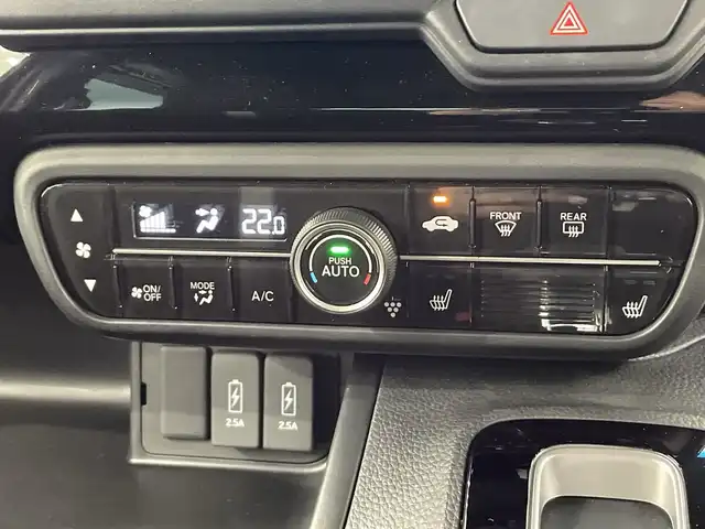 ホンダ Ｎ ＢＯＸ カスタム L 栃木県 2022(令4)年 1.2万km ミッドナイトブルービームM モニター付きオーディオ/バックカメラ/ホンダセンシング/・衝突軽減ブレーキ/・車線逸脱警報/・先行車発進告知機能/・標識認識機能/オートクルーズコントロール/オートホールド/コーナーセンサー/片側パワスラ/シートヒーター/禁煙車/オートライト/LEDヘッドライト/横滑り防止装置/フォグランプ/スマートキー/プッシュスタート/ステアリングスイッチ/ウィンカーミラー/電動格納ミラー/純正14インチアルミホイール/社外フロアマット
