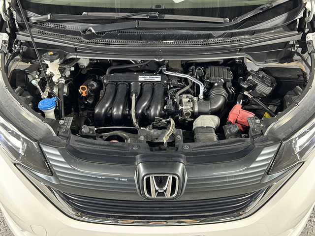 ホンダ フリード G ホンダセンシング 沖縄県 2019(平31)年 2.6万km ホワイトオーキッドパール 県外仕入れ/禁煙車/両側パワースライドドア/純正ディーラーナビ/【CD/DVD/フルセグTV/BT】/バックカメラ/ドライブレコーダー/ステアリングリモコン/ビルトインETC/ホンダセンシング/→衝突被害軽減ブレーキ/→先行者発進お知らせ機能/→レーンキープアシスト/→レーダークルーズコントロール/スマートキー/スペアキー