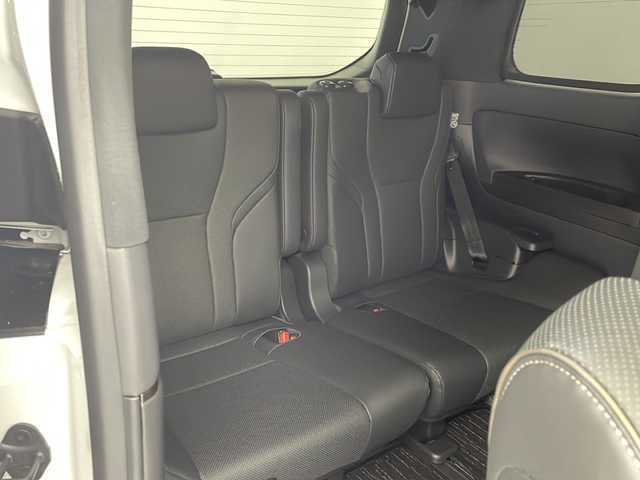 トヨタ アルファードハイブリット Z 茨城県 2024(令6)年 1.7万km プラチナホワイトパールマイカ モデリスタエアロ　純正ナビ　全方位カメラ　後席モニター　モデリスタエアロ　両側電動スライドドア　ガラスルーフ　黒革シート　シートヒーター　シートエアコン　ハンドルヒーター　レーダークルーズコントロール