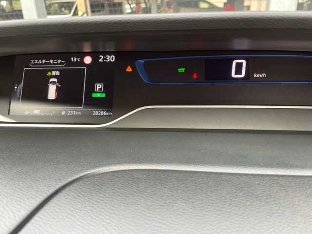 日産 セレナ e－パワー ハイウェイスター V 神奈川県 2020(令2)年 2.9万km ダークメタルグレー ワンオーナー/プロパイロット/・インテリジェントクルーズコントロール/社外メモリナビ【AVIC-RQ911】/・DTV/DVD/CD/BT/SD/全方位カメラ/クリアランスソナー/カブロンシート/インテリジェントルームミラー/ETC/後席用モニター/両側パワースライドドア/後席用サンシェード/インテリジェントエマージェンシーブレーキ/後側方車両検知警報/後側方衝突防止支援/車線逸脱警報/車線逸脱防止支援/純正15インチAW/オートライト/純正LEDヘッドライト/フォグランプ/プッシュEgスタート/ストップ/インテリジェントキー×2/ターンランプ付電動格納ドアミラー/純正フロアマット/取扱説明書/新車時保証書