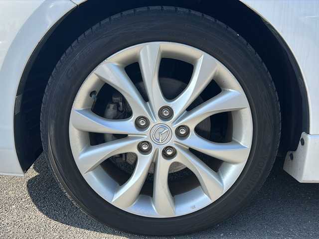 マツダ アクセラ スポーツ 20S 香川県 2011(平23)年 5.7万km クリスタルホワイトパールマイカ 純正ナビ（CD，DVD/BT)/バックカメラ/前後ドライブレコーダー/momoシフトノブ/アイドリングストップ/オートライト/スマートキー