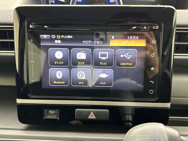 スズキ ワゴンＲ HYBRID FZ 三重県 2017(平29)年 2.6万km ブレイブカーキP /禁煙車//純正ナビ/ＣＤ／ＤＶＤ／フルセグTV/Ｂｌｕｅｔｏｏｔｈ／ＡｐｐｌｅＣａｒＰｌａｙ／ＡｎｄｒｏｉｄＡｕｔｏ//全方位モニター//衝突軽減ブレーキ//セーフティパッケージ装着車//ヘッドアップディスプレイ//革巻きステアリング//ステアリングスイッチ//ステアリングチルド機構//ウィンカー・電動格納式ミラー//プッシュスタート//スペアキー//オートライト//サイドバイザー//リアワイパー//純正14インチアルミ//純正フロアマット