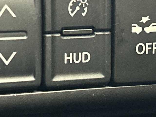 スズキ ワゴンＲ HYBRID FZ 三重県 2017(平29)年 2.6万km ブレイブカーキP /禁煙車//純正ナビ/ＣＤ／ＤＶＤ／フルセグTV/Ｂｌｕｅｔｏｏｔｈ／ＡｐｐｌｅＣａｒＰｌａｙ／ＡｎｄｒｏｉｄＡｕｔｏ//全方位モニター//衝突軽減ブレーキ//セーフティパッケージ装着車//ヘッドアップディスプレイ//革巻きステアリング//ステアリングスイッチ//ステアリングチルド機構//ウィンカー・電動格納式ミラー//プッシュスタート//スペアキー//オートライト//サイドバイザー//リアワイパー//純正14インチアルミ//純正フロアマット