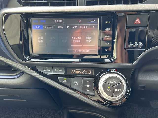 トヨタ アクア S 石川県 2016(平28)年 7.7万km ブラックマイカ トヨタセーフティセンス/純正ナビ/CD/DVD/DTV/Bluetooth/バックカメラ/ETC/オートライト/オートマチックハイビーム /LDA/プリクラッシュセーフティ/スマートキー/プッシュスタート