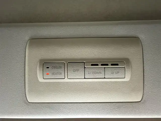 三菱 デリカＤ：５ シャモニー 千葉県 2010(平22)年 12.1万km コスミックブルーマイカ ４WD/メッキドアミラー/本革巻きステアリング/パドルシフト/ドラレコ/HDDナビ/（ワンセグTV/CD/DVD/AM・FM)/純正AW/ETC/取扱説明書
