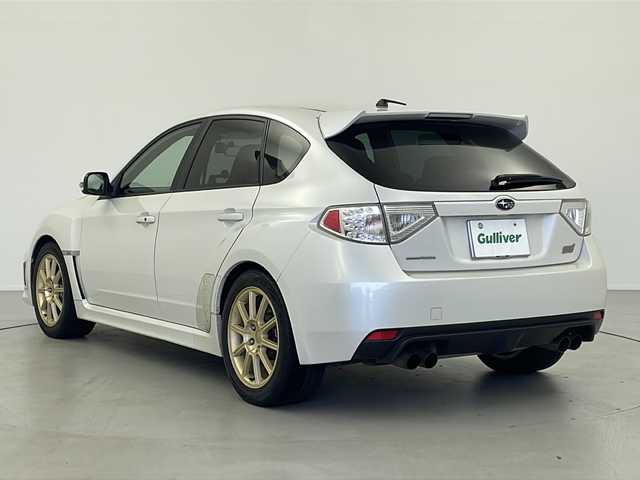 スバル インプレッサ ＷＲＸ STi 岐阜県 2010(平22)年 15.8万km サテンホワイトパール 6速MT/4WD/ターボ/ドライブレコーダー/レーダー探知機（ZERO 802V）/純正ブーストメーター/純正17インチアルミホイール/純正フロアマット/ABS/横滑り防止装置/ビークルダイナミクスコントロール/エアバック（運転席＋助手席＋サイド）/スノーキャリア見込み（ＴＨＵＬＥＴ　Ｈ７３９　）/エアロ（フロント＋リヤ）/フロントフォグランプ/電格ミラー/ハーフレザーシート/プッシュスタート/スマートキー/ETC