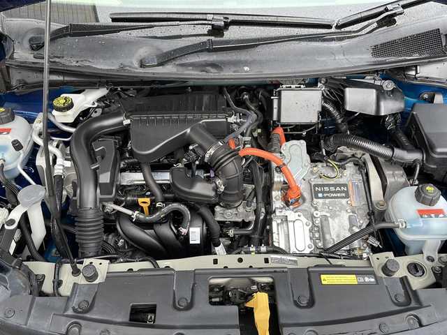 日産 ノート オーテック FOUR 福島県 2021(令3)年 4.1万km オーロラフレアブルーパール /スーパーブラック 2トーン 日産コネクトナビ　全周囲Ｃ　キャンセラー付フルセグ　ＨＤＭＩ　ＵＳＢ　専用スポーツシート　シートヒーター　Ｑｉワイヤレス充電　デジタルミラー　前後ドラレコ　専用１６ＡＷ　純正エンスタ　スペアキー