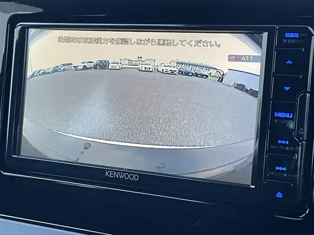 トヨタ プリウス X 滋賀県 2024(令6)年 0.2万km スーパーホワイトⅡ 社外SDナビ/(BT/AM/FM)/バックカメラ/ビルトインETC/AC１００V充電/衝突軽減ブレーキ/パーキングサポートブレーキ/盗難防止装置/ブラインドスポットモニター/クリアランスソナー/追従クルーズコントロール/レーンキープアシスト/LEDヘッドライト/オートマチックハイビーム/ドライブレコーダー/スペアキー