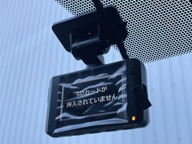トヨタ プリウス X 滋賀県 2024(令6)年 0.2万km スーパーホワイトⅡ 社外SDナビ/(BT/AM/FM)/バックカメラ/ビルトインETC/AC１００V充電/衝突軽減ブレーキ/パーキングサポートブレーキ/盗難防止装置/ブラインドスポットモニター/クリアランスソナー/追従クルーズコントロール/レーンキープアシスト/LEDヘッドライト/オートマチックハイビーム/ドライブレコーダー/スペアキー