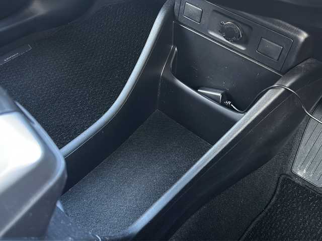 トヨタ プリウス α S ツーリングセレクション 岐阜県 2014(平26)年 8.3万km ホワイトパールクリスタルシャイン /純正フロントスポイラー//純正リアアンダースポイラー//純正HDDナビ(NHZN-W61G)/(フルセグTV/BT/HDD/SD)//バックカメラ//ビルトインＥＴＣ//LEDヘッドライト//フォグランプ//スマートキー//スペアキーx1//純正17インチAW//ステアリングスイッチ