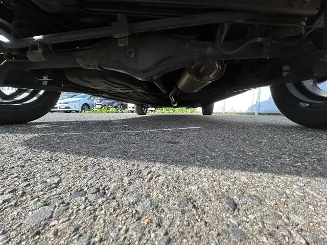スズキ クロスビー HYBRID MZ 岩手県 2019(令1)年 3.8万km ミネラルグレーM 衝突軽減　ナビ　全周囲カメラ　ＣＤ　ＤＶＤ　Ｂｌｕｅｔｏｏｔｈ　クルーズコントロール　オートＬＥＤライト　純正１６インチＡＷ　パドルシフト　シートヒーター　コーナーセンサー　スペアキー　12V電源