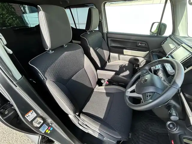 スズキ クロスビー HYBRID MZ 岩手県 2019(令1)年 3.8万km ミネラルグレーM 衝突軽減　ナビ　全周囲カメラ　ＣＤ　ＤＶＤ　Ｂｌｕｅｔｏｏｔｈ　クルーズコントロール　オートＬＥＤライト　純正１６インチＡＷ　パドルシフト　シートヒーター　コーナーセンサー　スペアキー　12V電源