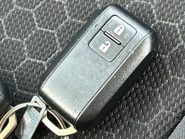 スズキ クロスビー HYBRID MZ 岩手県 2019(令1)年 3.8万km ミネラルグレーM 衝突軽減　ナビ　全周囲カメラ　ＣＤ　ＤＶＤ　Ｂｌｕｅｔｏｏｔｈ　クルーズコントロール　オートＬＥＤライト　純正１６インチＡＷ　パドルシフト　シートヒーター　コーナーセンサー　スペアキー　12V電源