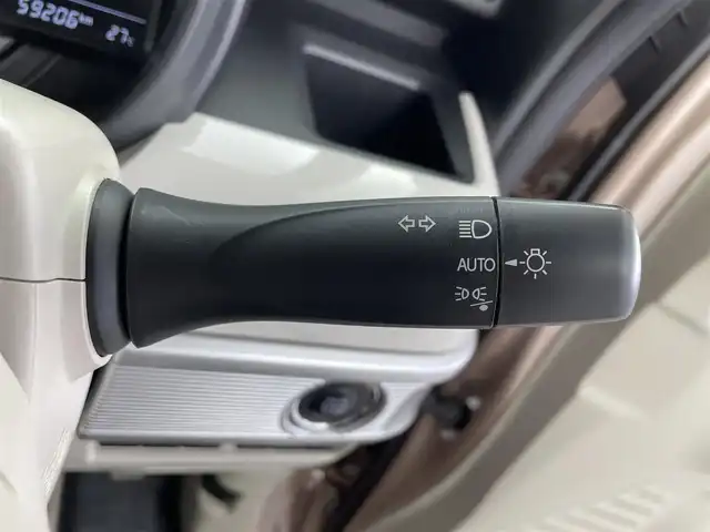 スズキ スペーシア HYBRID X 福井県 2022(令4)年 6万km ライトブロンズパールメタリック carrozzeriaナビ/CD/DVD/Bluetooth/フルセグ/両側パワースライドドア/ドライブレコーダー/スマートキー/シートヒーター/オートライト/横滑り防止装置/コーナーセンサー