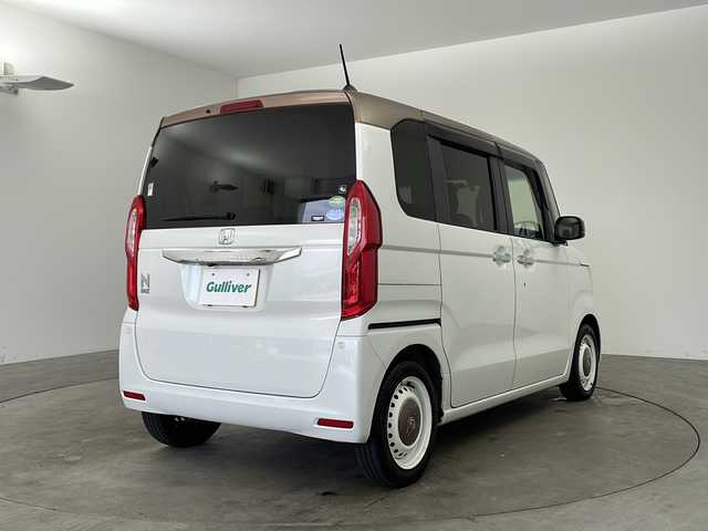 ホンダ Ｎ ＢＯＸ G･L ホンダセンシング カッパーブラウンスタイル 兵庫県 2019(平31)年 5.1万km パールⅡ ・純正ナビ（VXM-194VFi）/CD/DVD/SD/フルセグ/USB/BT/・バックカメラ/・ビルトインETC/・HondaSENSING/・衝突軽減ブレーキ/・誤発進抑制機能/・後方誤発進抑制機能/・歩行者事故低減ステアリング/・路外逸脱抑制機能/・アダプティブ・クルーズ・コントロール/・車線維持支援システム/・オートハイビーム/・先行車発進お知らせ機能/・標識認識機能/・前方ドライブレコーダー/・LEDライト/・スマートキー/・ウインカー付きドアミラー/・電動格納式ドアミラー/・両側パワースライドドア/・カラーコードNH883PB