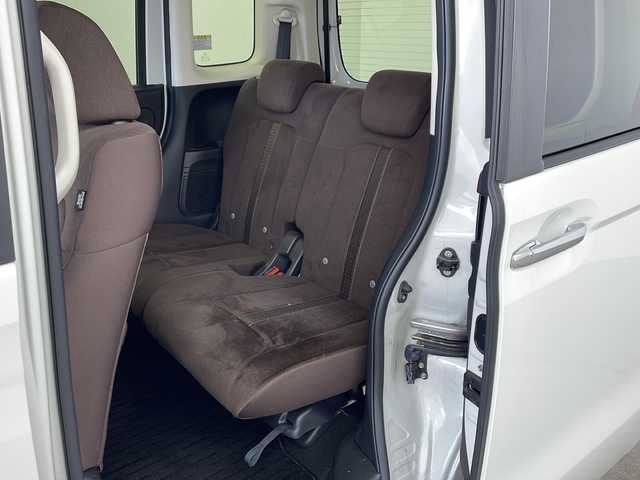 ホンダ Ｎ ＢＯＸ G･L ホンダセンシング カッパーブラウンスタイル 兵庫県 2019(平31)年 5.1万km パールⅡ ・純正ナビ（VXM-194VFi）/CD/DVD/SD/フルセグ/USB/BT/・バックカメラ/・ビルトインETC/・HondaSENSING/・衝突軽減ブレーキ/・誤発進抑制機能/・後方誤発進抑制機能/・歩行者事故低減ステアリング/・路外逸脱抑制機能/・アダプティブ・クルーズ・コントロール/・車線維持支援システム/・オートハイビーム/・先行車発進お知らせ機能/・標識認識機能/・前方ドライブレコーダー/・LEDライト/・スマートキー/・ウインカー付きドアミラー/・電動格納式ドアミラー/・両側パワースライドドア/・カラーコードNH883PB