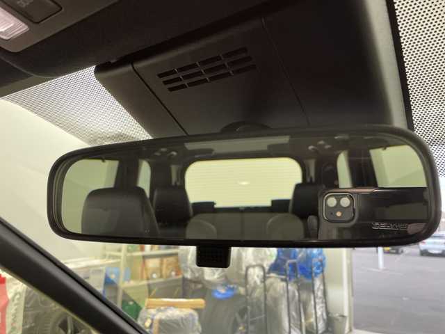 トヨタ ヴォクシー ハイブリッド S－Z 道央・札幌 2022(令4)年 5.2万km ホワイトパールクリスタルシャイン ・4WD/ハイブリッド/寒冷地仕様/・Toyota Safety Sense /・レーダークルーズコントロール/・プリクラッシュセーフティ/・純正ディスプレイ/・ナビ/フルセグTV/CD/DVD/BT//・ AppleCarPlry/AndroidAuto/・バックカメラ/・オートハイビーム/LEDヘッドライト/・ハーフレザーシート/・運転席/助手席シートヒーター/・EVモード/・AC100V/・冬タイヤアルミ付き積込/・ビルドインETC2.0