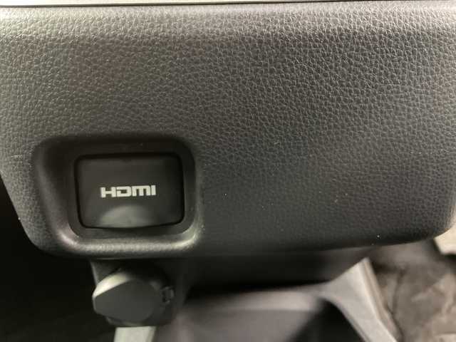 トヨタ ヴォクシー ハイブリッド S－Z 道央・札幌 2022(令4)年 5.2万km ホワイトパールクリスタルシャイン ・4WD/ハイブリッド/寒冷地仕様/・Toyota Safety Sense /・レーダークルーズコントロール/・プリクラッシュセーフティ/・純正ディスプレイ/・ナビ/フルセグTV/CD/DVD/BT//・ AppleCarPlry/AndroidAuto/・バックカメラ/・オートハイビーム/LEDヘッドライト/・ハーフレザーシート/・運転席/助手席シートヒーター/・EVモード/・AC100V/・冬タイヤアルミ付き積込/・ビルドインETC2.0