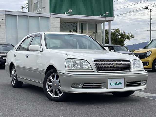 トヨタ クラウン ロイヤル ロイヤルサルーン プレミアム 香川県 2002(平14)年 9.9万km ホワイトパールクリスタルシャイン/シルバーマイカM 純正HDDナビ（CD，DVD）/パワーシート/オートライト/HIDヘッドライト/ミラーヒーター/トランクリッドオープナー/ETC