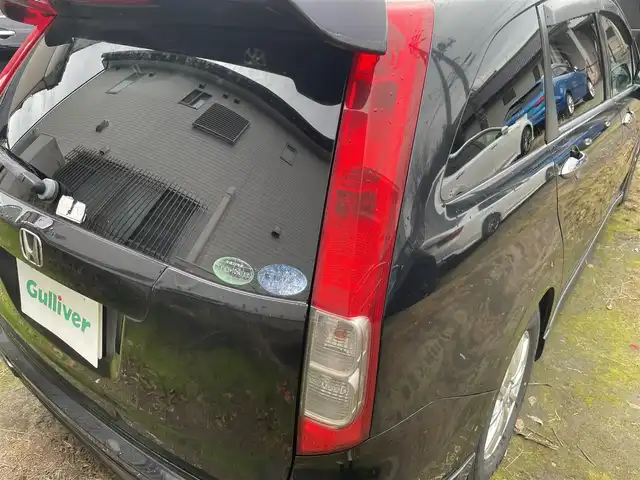 ホンダ ストリーム RSZ 新潟県 2006(平18)年 15.5万km ナイトホークブラックパール HDDナビ/社外ホイールスタッドレスタイヤ/ドアバイザー/ETC/純正フロアマット/アルパインフリップダウンモニター/ハンズフリー/ステアリングスイッチ