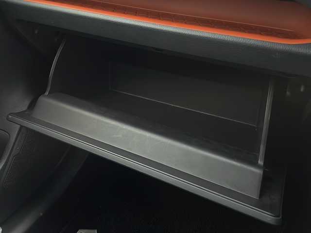 トヨタ ＲＡＶ４ アドベンチャー 岩手県 2021(令3)年 3.4万km アティチュードブラックマイカ 純正ディスプレイオーディオ(ラジオ/BT/USB/Miracast)/バックカメラ/プリクラッシュセーフティ/レーントレーシングアシスト/レーダークルーズコントロール/オートマチックハイビーム/ブラインドスポットモニター/リアクロストラフィックアラート/コーナーセンサー/前席シートヒーター/ベンチレーション/D席パワーシート/ステアリングヒーター/横滑り防止機能/レザーシート(合皮)/LEDヘッドライト/フォグランプ/ビルトインETC/スマートキー/ステアリングスイッチ/純正19inアルミホイール/純正フロアマット/電動格納ミラー/ウィンカーミラー/取説＆保証書