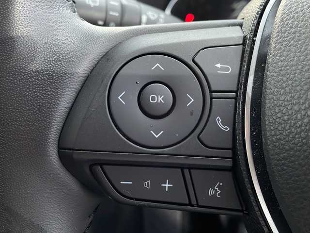 トヨタ ＲＡＶ４ アドベンチャー 岩手県 2021(令3)年 3.4万km アティチュードブラックマイカ 純正ディスプレイオーディオ(ラジオ/BT/USB/Miracast)/バックカメラ/プリクラッシュセーフティ/レーントレーシングアシスト/レーダークルーズコントロール/オートマチックハイビーム/ブラインドスポットモニター/リアクロストラフィックアラート/コーナーセンサー/前席シートヒーター/ベンチレーション/D席パワーシート/ステアリングヒーター/横滑り防止機能/レザーシート(合皮)/LEDヘッドライト/フォグランプ/ビルトインETC/スマートキー/ステアリングスイッチ/純正19inアルミホイール/純正フロアマット/電動格納ミラー/ウィンカーミラー/取説＆保証書