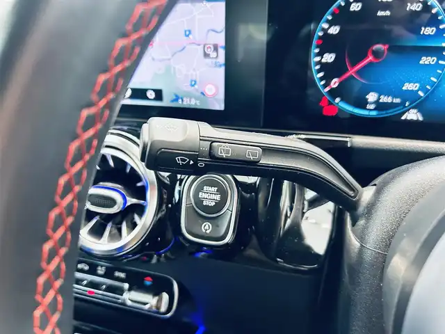 メルセデス・ベンツ ＧＬＡ２００ｄ 4マチック AMGライン 大阪府 2021(令3)年 2.9万km ポーラホワイト レーダーセーフティ/ハーフレザー/メモリ付きパワーシート/シートヒーター/純正ナビ/TV/360度カメラ/純正19インチAW/LEDヘッドライト/アンビエントライト/電動リアゲート/ACC/ブラインドスポット/ワイヤレス充電