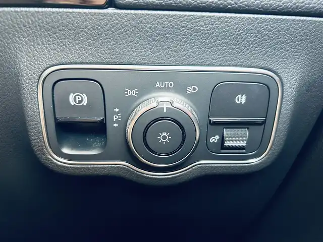 メルセデス・ベンツ ＧＬＡ２００ｄ 4マチック AMGライン 大阪府 2021(令3)年 2.9万km ポーラホワイト レーダーセーフティ/ハーフレザー/メモリ付きパワーシート/シートヒーター/純正ナビ/TV/360度カメラ/純正19インチAW/LEDヘッドライト/アンビエントライト/電動リアゲート/ACC/ブラインドスポット/ワイヤレス充電