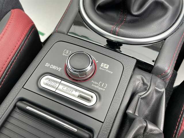 スバル ＷＲＸ ＳＴＩ STI タイプS 青森県 2018(平30)年 5.9万km アイスシルバーメタリック 4WD/純正ナビ　地図カードなし/ドライブレコーダー/ETC/ハーフレザーシート/バックカメラ/D席パワーシート/LEDヘッドライト/STIフロントトリップ