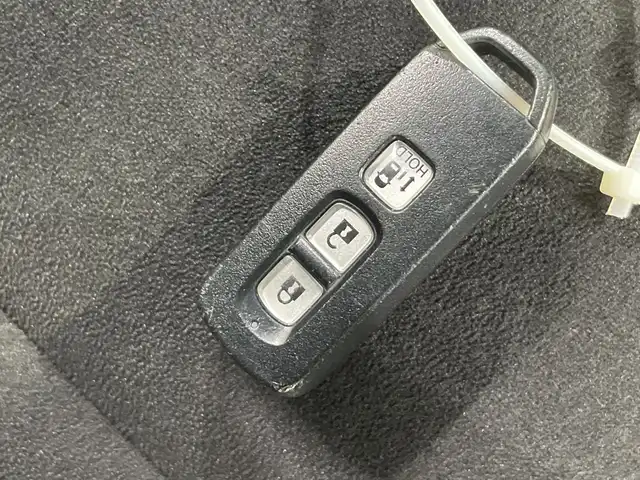 ホンダ Ｎ ＢＯＸ カスタム G EX ホンダセンシング 栃木県 2018(平30)年 3.9万km ブリリアントスポーティブルーメタリック2トーン 純正メモリナビ/（CD/DVD/フルセグTV/Bluetooth/SD/AUX/USB/iPod）/バックカメラ/ホンダセンシング/ビルトインETC/片側パワースライドドア/禁煙車/オートライト/LEDヘッドライト/横滑り防止装置/スマートキー/プッシュスタート/アイドリングストップ/ステアリングスイッチ/ウィンカーミラー/純正14インチアルミホイール/純正フロアマット