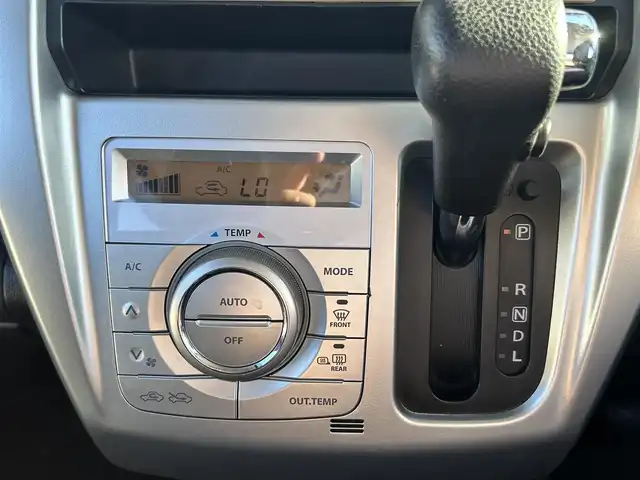 スズキ ハスラー G 愛知県 2018(平30)年 7.4万km ブリスクブルーメタリック/ホワイト2トーンルーフ サイドバイザー/純正フロアマット/社外SDナビ/FM/AM/USB/SD/DISC/フルセグTV/BT/バックカメラ/社外ドラレコ/ビルトインETC/ベンチシート/前席シートヒーター/純正15インチスチールホイール/レーンキープアシスト/衝突被害軽減ブレーキ/デュアルセンサーブレーキ//アイドリングストップ/電動格納ミラー/保証書/取扱説明書/スペアキー/スマートキー