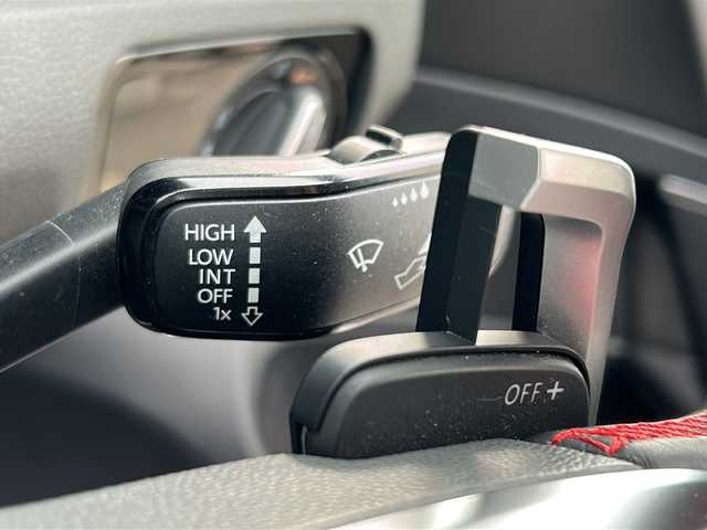 フォルクスワーゲン ゴルフ ＧＴＩ パフォーマンス 石川県 2017(平29)年 4.7万km 黒 SDナビ/Bluetooth/フルセグTV/バックカメラ/ETC/ドライブレコーダー（前後）/LEDヘッドライト/MTモード付/前後コーナーセンサー/W+サイドエアバック