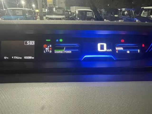 ホンダ フリード＋ ハイブリット EX 宮城県 2017(平29)年 10.4万km クリスタルブラックパール ホンダセンシング/・衝突軽減システム/・レーンキープアシスト/・CMBS/・ACC/・先行車発進お知らせ/・路外逸脱抑制機能/・標識認識機能/・車線逸脱警報装置/社外ナビ/・バックカメラ/・ETC/・Bluetooth/・CD/DVD/アイドリングストップ/革巻きステアリング/・ステアリングスイッチ/プッシュスタート/・スマートキー/純正アルミホイール/純正フロアマット/LEDヘッドライト/・フォグランプ/・オートライト